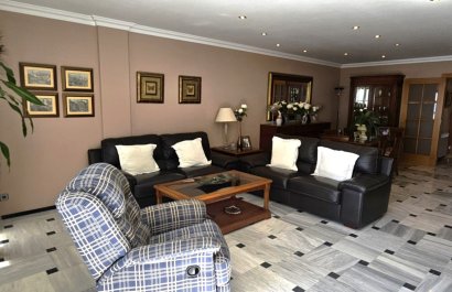Resale - Apartment / flat - Benidorm - Levante