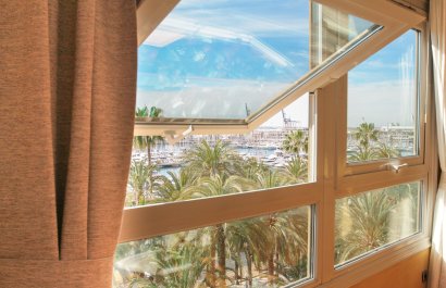 Resale - Apartment / flat - Alicante - - Centro  -