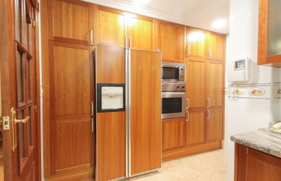 Resale - Apartment / flat - Alicante - - Centro  -