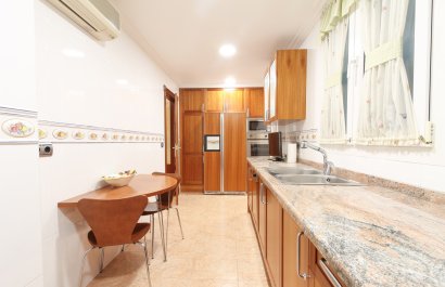 Resale - Apartment / flat - Alicante - - Centro  -