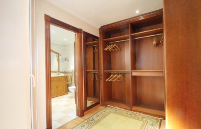 Resale - Apartment / flat - Alicante - - Centro  -