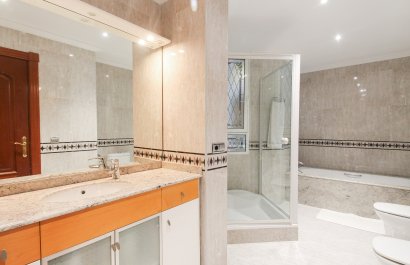 Resale - Apartment / flat - Alicante - - Centro  -