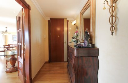 Resale - Apartment / flat - Alicante - - Centro  -