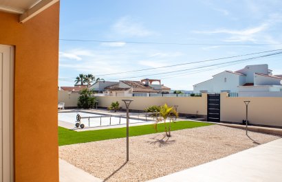 Resale - Villa - Torrevieia - La Siesta