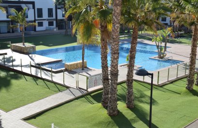 Resale - Apartment / flat - Orihuela Costa - La Zenia