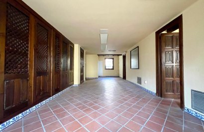 Resale - Commercial - Torrevieia - Playa Los Locos