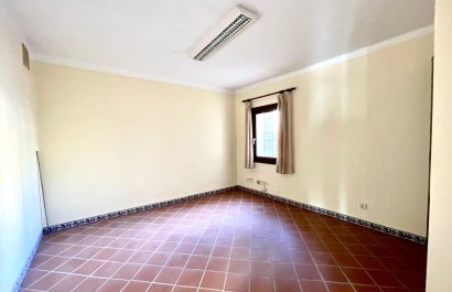 Resale - Commercial - Torrevieia - Playa Los Locos