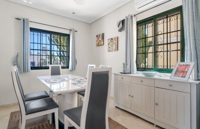 Resale - Villa - Orihuela Costa - Los Dolses