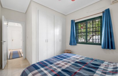 Resale - Villa - Orihuela Costa - Los Dolses