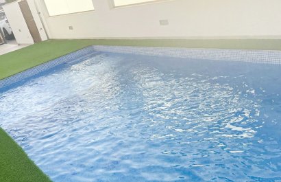 Reventa - Villa - Orihuela Costa - Mil Palmeras