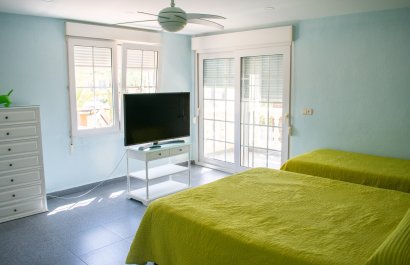 Reventa - Villa - Orihuela Costa - MUY CERCA DE LA PLAYA