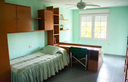 Reventa - Villa - Orihuela Costa - MUY CERCA DE LA PLAYA