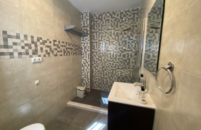 Reventa - Apartamento / piso - Torrevieia - Center