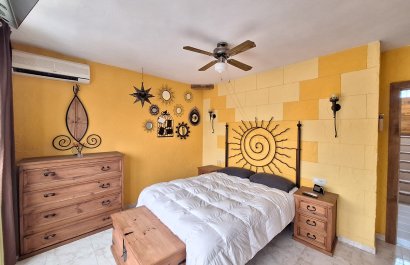 Resale - Townhouse / Duplex / Corner - Santa Pola