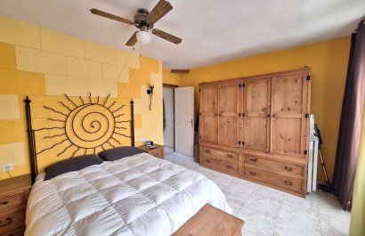 Resale - Townhouse / Duplex / Corner - Santa Pola