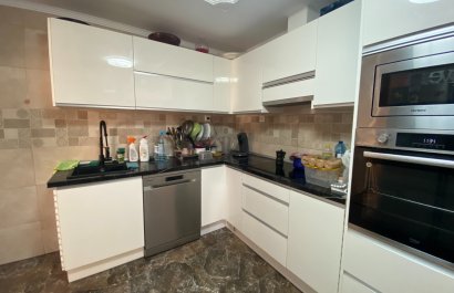 Resale - Apartment / flat - Torrevieia - Center