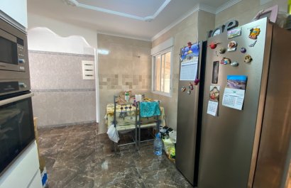 Resale - Apartment / flat - Torrevieia - Center