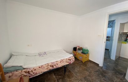 Resale - Apartment / flat - Torrevieia - Center