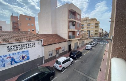 Resale - Apartment / flat - Torrevieia - Center