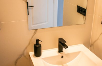 Resale - Townhouse / Duplex / Corner - Orihuela Costa - Punta Prima