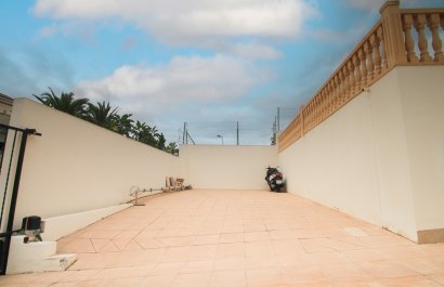 Resale - Villa - Torrevieia - Los Balcones