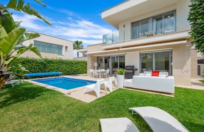 Resale - Villa - Orihuela - Vistabella