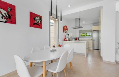 Resale - Villa - Orihuela - Vistabella