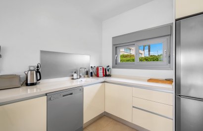 Resale - Villa - Orihuela - Vistabella