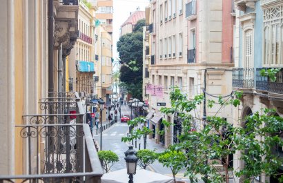 Resale - Apartment / flat - Alicante - Center