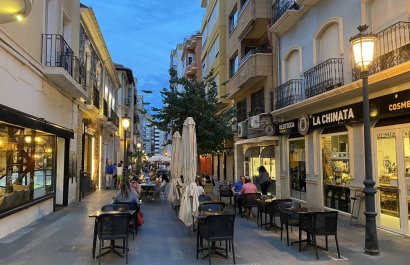 Resale - Apartment / flat - Alicante - Center