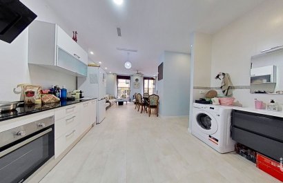 Resale - Apartment / flat - Alicante - Center