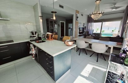 Resale - Villa - Orihuela Costa - Villamartín