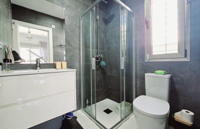 Resale - Villa - Orihuela Costa - Villamartín