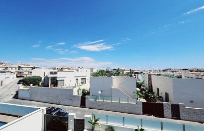 Resale - Villa - Orihuela Costa - Villamartín