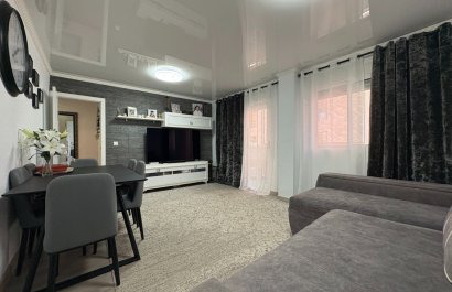 Resale - Apartment / flat - Torrevieia - Center
