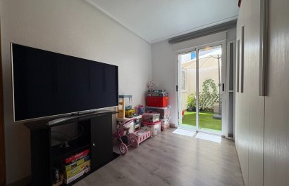 Resale - Apartment / flat - Torrevieia - Center
