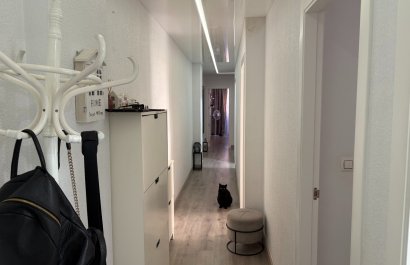 Resale - Apartment / flat - Torrevieia - Center