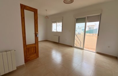 Resale - Townhouse / Duplex / Corner - Polop - Urbanizaciones