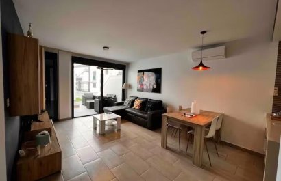 Resale - Townhouse / Duplex / Corner - Torrevieia - Punta Prima