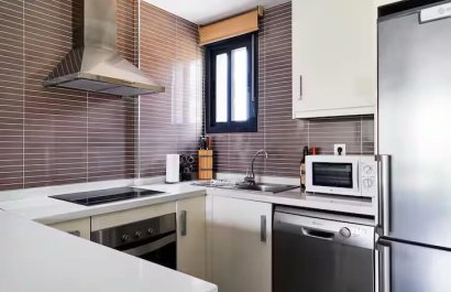 Resale - Townhouse / Duplex / Corner - Torrevieia - Punta Prima