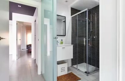 Resale - Townhouse / Duplex / Corner - Torrevieia - Punta Prima