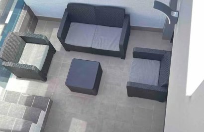 Resale - Townhouse / Duplex / Corner - Torrevieia - Punta Prima