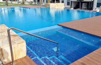 Resale - Townhouse / Duplex / Corner - Torrevieia - Punta Prima