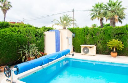 Resale - Villa - Orihuela Costa - MUY CERCA DE LA PLAYA