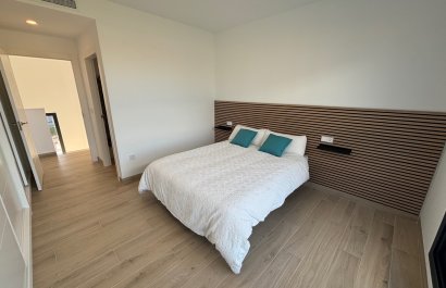 Resale - Villa - Los Alcázares - Roda