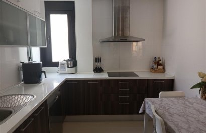 Resale - Apartment / flat - Estepoa - Selwo