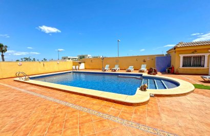 Resale - Villa - Torrevieia - Los Balcones
