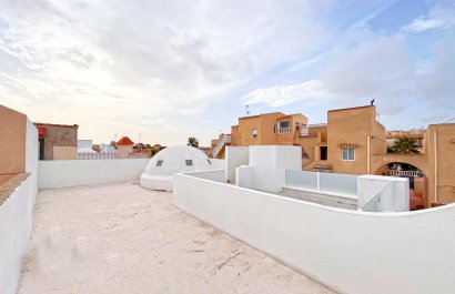 Resale - Townhouse / Duplex / Corner - Orihuela Costa - Playa Flamenca