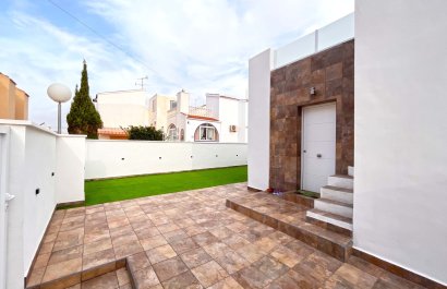Resale - Townhouse / Duplex / Corner - Orihuela Costa - Playa Flamenca