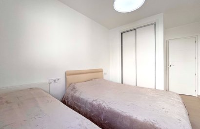 Resale - Townhouse / Duplex / Corner - Orihuela Costa - Playa Flamenca